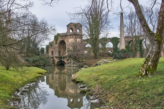 Ruine nach Entwürfen von Nicolas de Pigage 