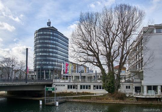 Neckarturm mit Inselhotel