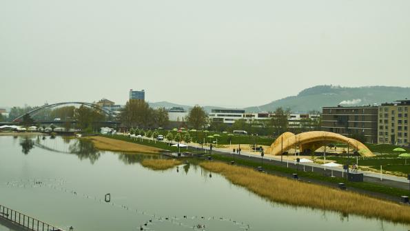 Karlssee mit Holzpavillon (Bionische Pavillons)