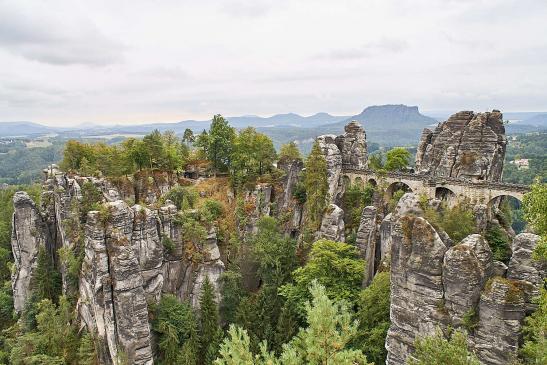 Blick auf Felsenburg