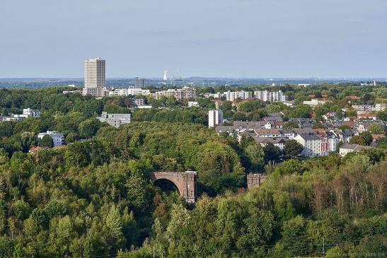 Blick auf die Reste des Viaduktes der Elias-Bahn