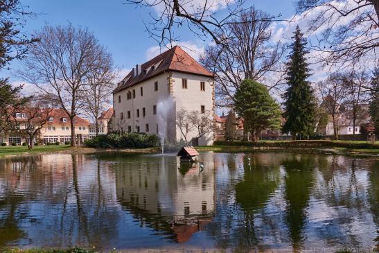 Altes Schloss mit Schlossteich