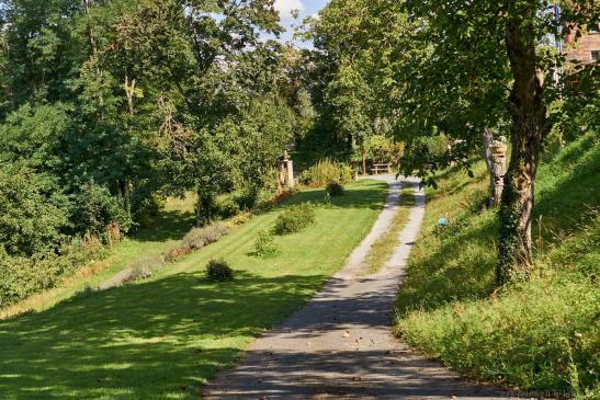 Zugang zur Gartenanlage